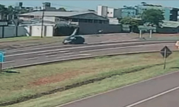 VÍDEO: veja momento em que idoso é atropelado na BR-277.
